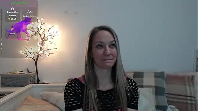 Camie_Peach on StripChat