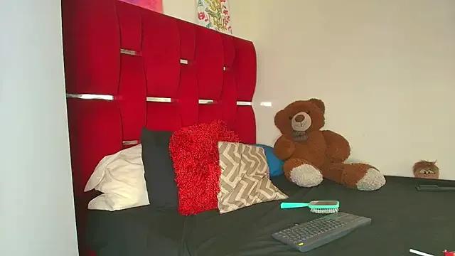 Camila_hot_ts on StripChat