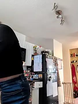 Canadian_BBW on StripChat
