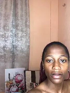 Caramel102004 on StripChat