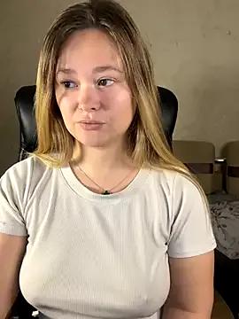 CaramelleSugar_ on StripChat