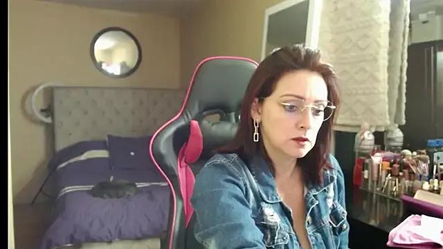 Carol_Scottt on StripChat