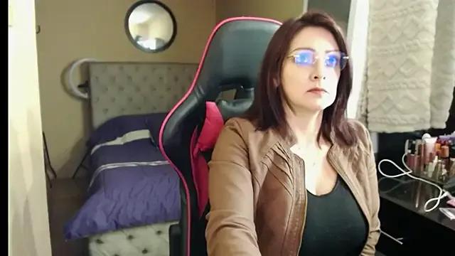 Carol_Scottt on StripChat