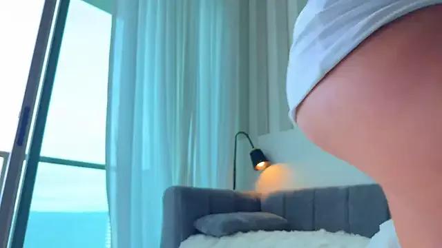 Carolyn_Smith on StripChat