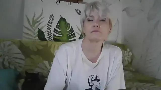 Catty_Lady on StripChat