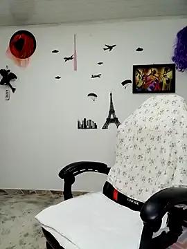 chalohott on StripChat