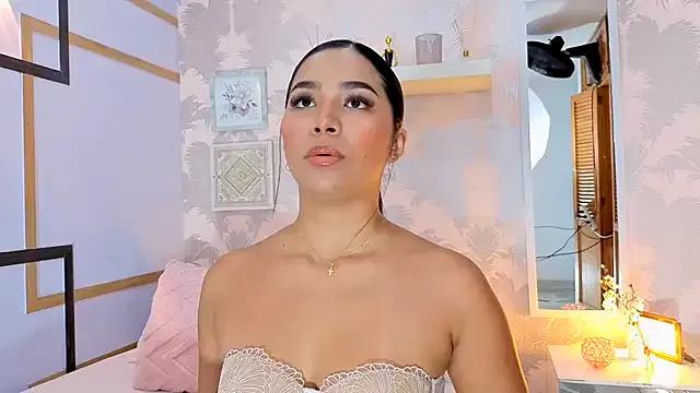 CharlotteGraay on StripChat