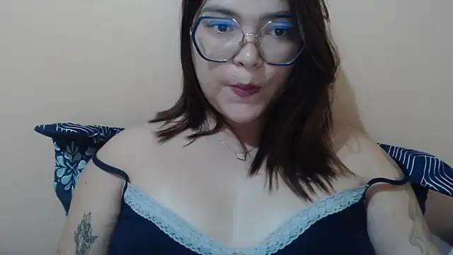 Charlovereal — Plug no cuzinho + Garganta profunda