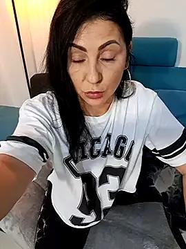 charrlote_love on StripChat