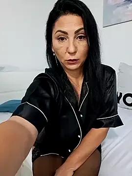 charrlote_love on StripChat