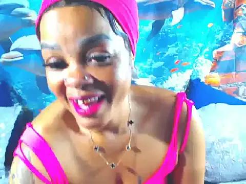 Cherrybootyjoy on StripChat