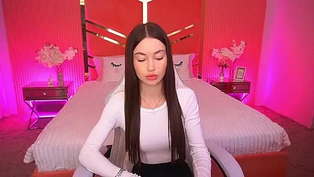 CherryyLulu on StripChat