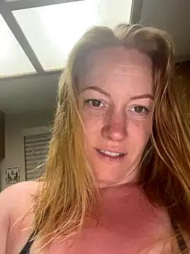 ChiliRoja on StripChat