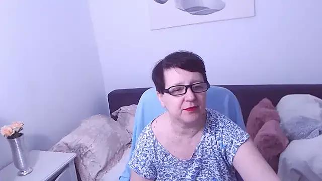 ChristaRose on StripChat