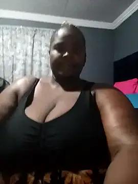 Chubbymommy201 on StripChat
