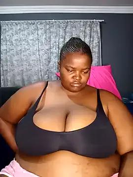 Chubbymommy201 on StripChat