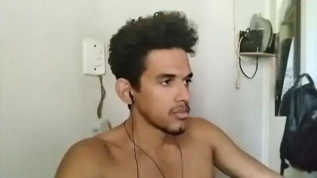 ClaraRenzi on StripChat