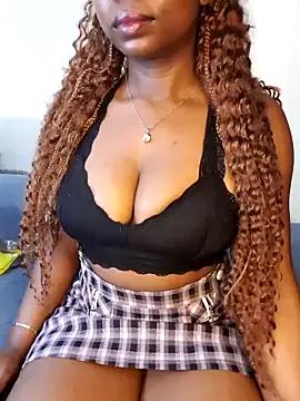 cocoluvx on StripChat