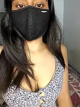 COLAMBIA_X_GURL on StripChat
