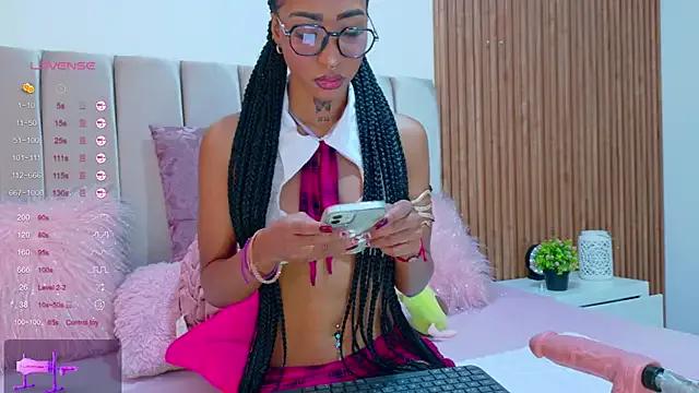 cristal_subin69 on StripChat