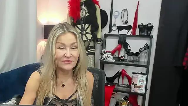 crystaLUX — get that magical body in motion :