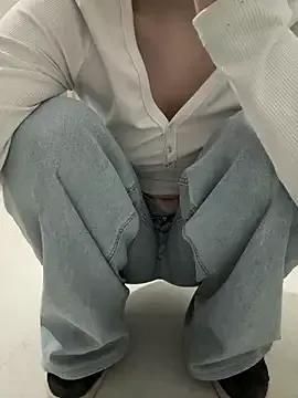 Cumonmme on StripChat