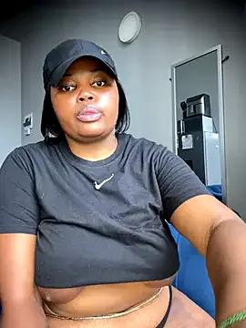 Curveysinaa on StripChat