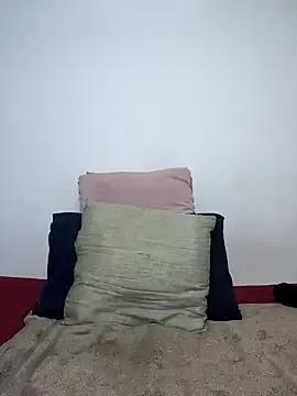 Curvy_sluty on StripChat