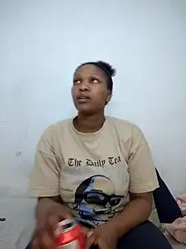 Curvy_sluty on StripChat