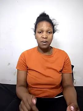 Curvy_sluty on StripChat