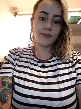 CurvyLust_x on StripChat