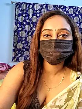 Cute-lusi on StripChat