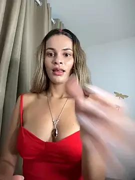 cuteluci_ on StripChat