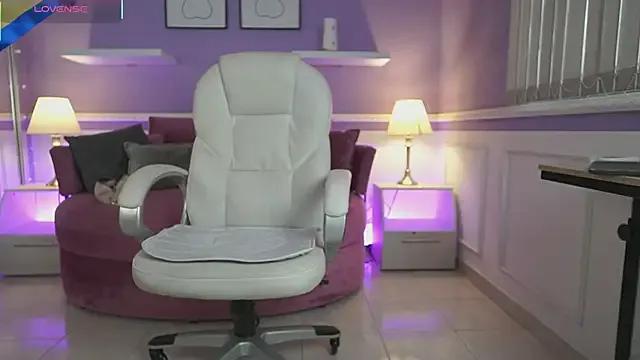 DahliaGrey on StripChat