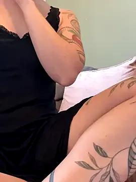 Daisy_Michto_Officiel on StripChat