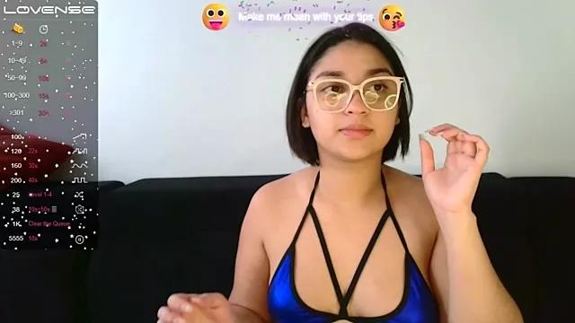 dalila2arab on StripChat