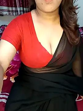 Dayna-36 on StripChat