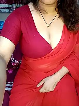 Dayna-36 on StripChat