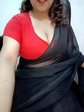 Dayna-36 on StripChat