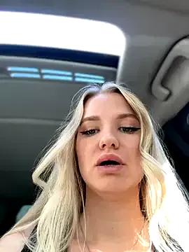 Devill_Angel_ on StripChat