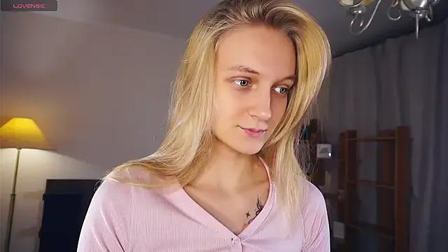 DierdreJacobsohn on StripChat