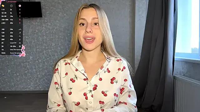 DreamyOlivia on StripChat