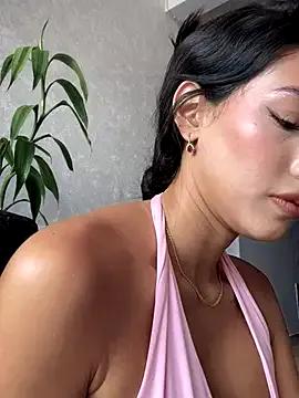 DulceLenns on StripChat