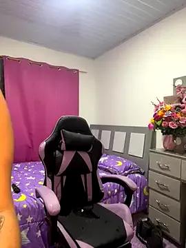 Dulcepasion26 on StripChat