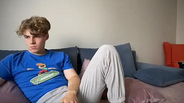 dymonted on StripChat