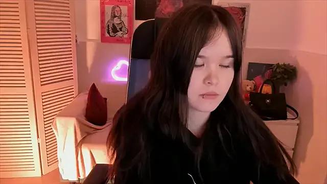 Elainebeness on StripChat