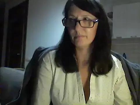 Elena48324 on StripChat