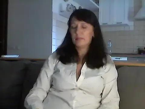 Elena48324 on StripChat