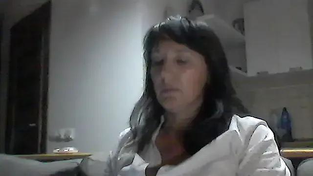 Elena48324 on StripChat