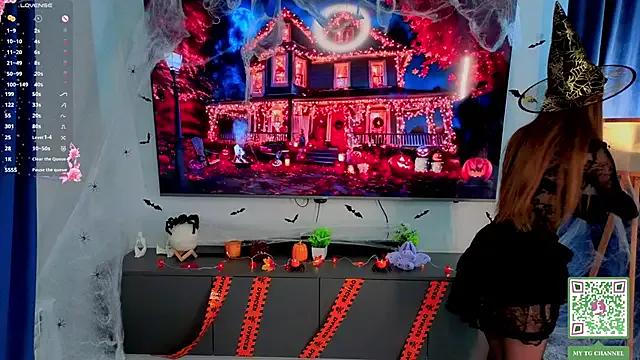 ElfredaTupy on StripChat